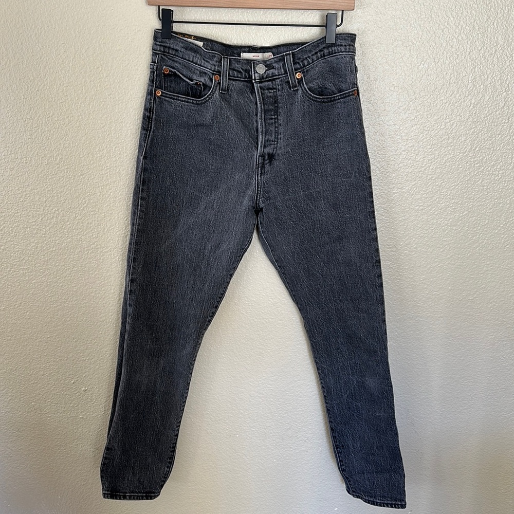 Levi’s Wedgie Faded Black High Rise Jeans Size 29